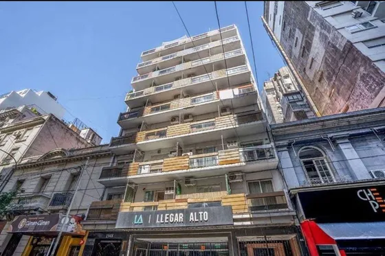 Venta Monoambiente Recoleta.