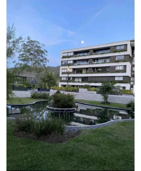 Venta De Apartamento Con Terraza En El Retiro.