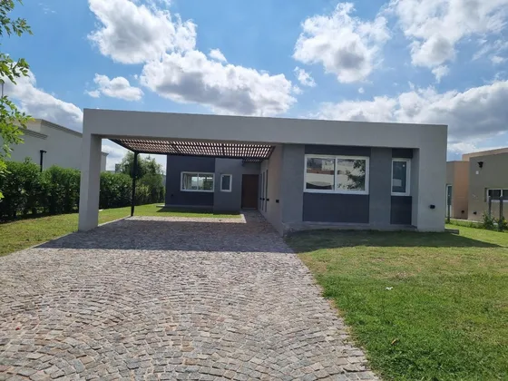 Casa A La Venta En San Felipe De Canning!! 3 Dormitorios A Estrenar!!! Precio Increible!!!