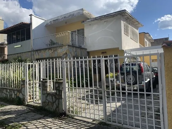 Ana Torres. Casa En Venta 25-7283 En Campo Claro