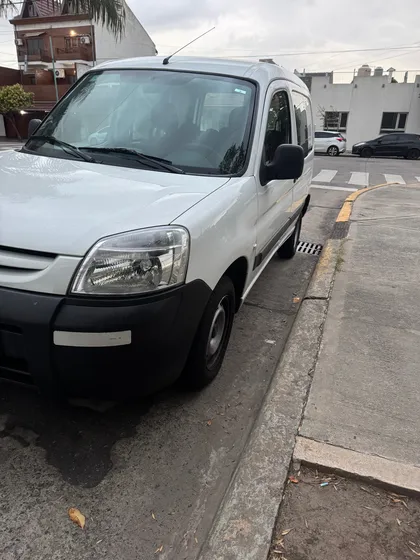 Peugeot Partner 1.6 Hdi Confort 5as