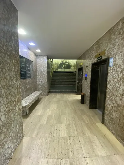 Inversión De Oficina Remodelada Con Arrendatario Disciplinad