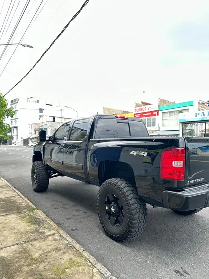 Chevrolet Cheyenne 5.3 2500 Cab Ext B 4x4 Mt