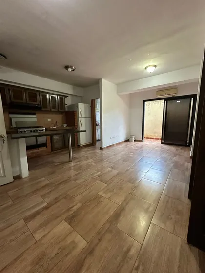Grabiela R. Vende Apartamento Urb La Granja. Planta Baja.