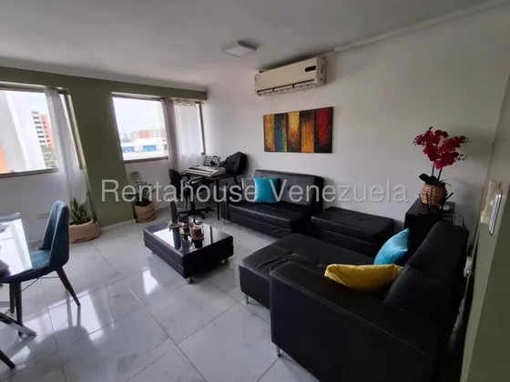 Erika Armeya Vende, Apartamento En La Urbanizacion El Parque De Barquisimeto. Flex: 25-21059