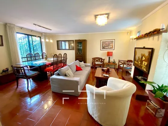 Amplia Casa En Venta En El Corazón De Providencia