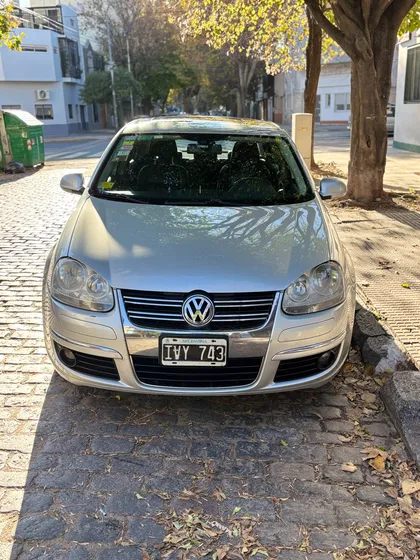 Volkswagen Vento 2.5 Luxury Tiptronic 170cv