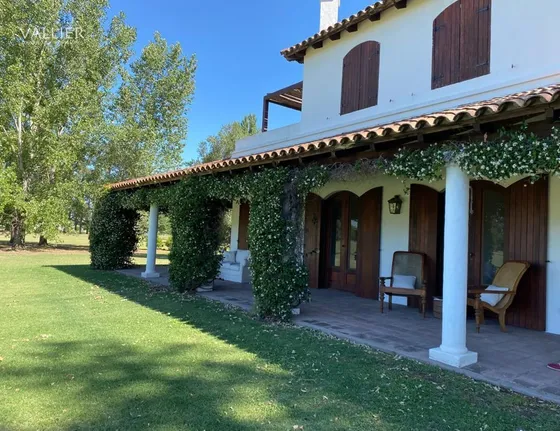 Casa Chalet  En Alquiler En Pilar, G.b.a. Zona Norte, Argentina