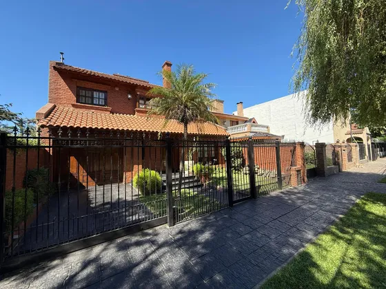 Casa En Venta Moreno Norte Piscina