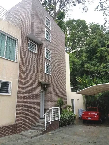 Casa En Venta Urb. Los Chorros C-19460