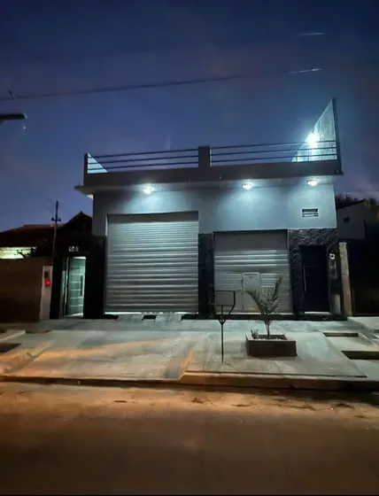 Hermosa Casa En Dos Plantas