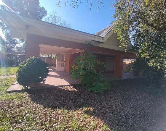 Venta Casa Quinta Con Piscina Y Quincho - Florencio Varela