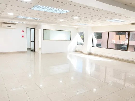 Arriendo Gran Local Oficina 490 M2 El Golf