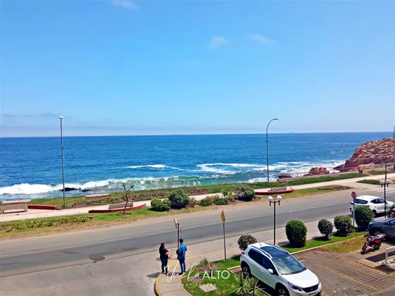 Depto En Venta 2 Dorm. Viña Del Mar/ Cochoa / Primera Linea 