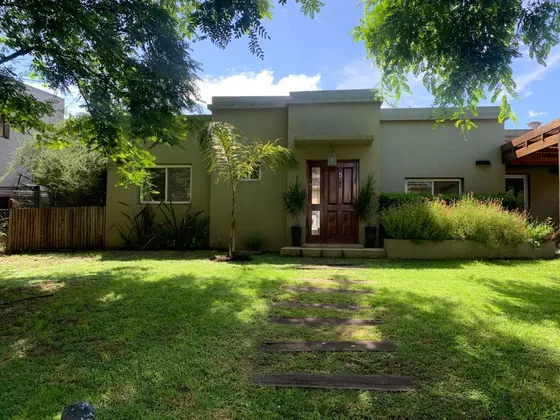 Venta De Casa Barrio San Agustin Complejo Villanueva Tigre