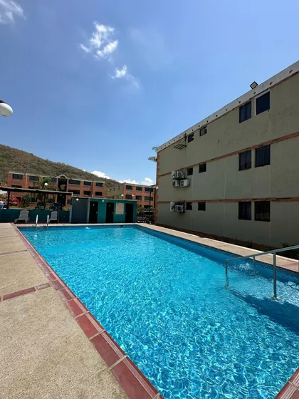 Tree002  En Venta Apto En San Diego Cerc De La Ujap 98m2 Planta Baja