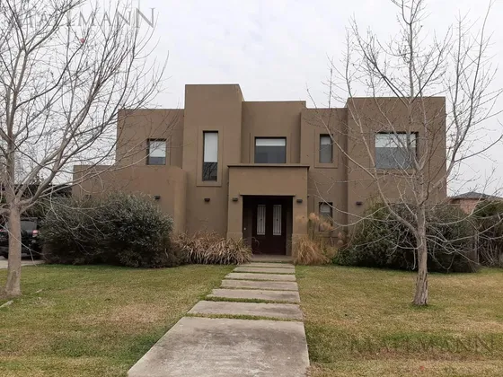 Casa En Estancias Del Pilar Barrio La Argentina| Mallmann Propiedades