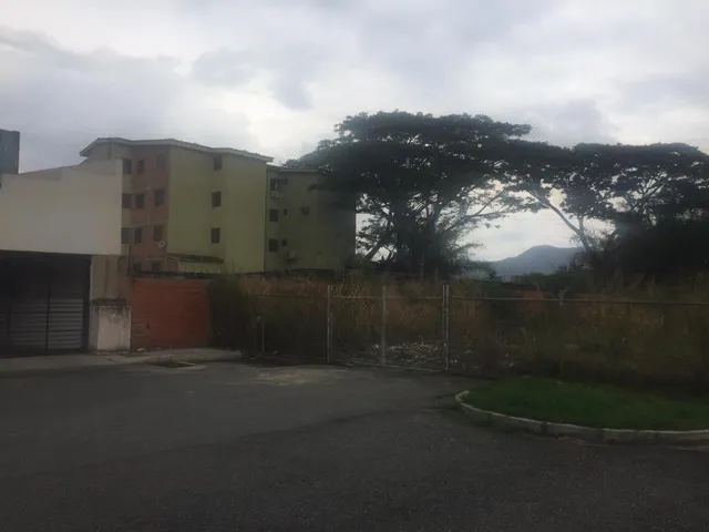 El Mejor Terreno Comercial En Av Julio Centeno Tcl T 7207128