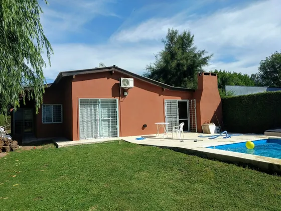 Casa Con Pileta En Excelente Lugar Tranquilo
