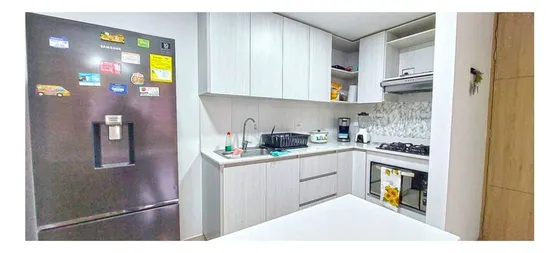Rhbr-12702 (apto) Piso 15 (envigado, Chingui)