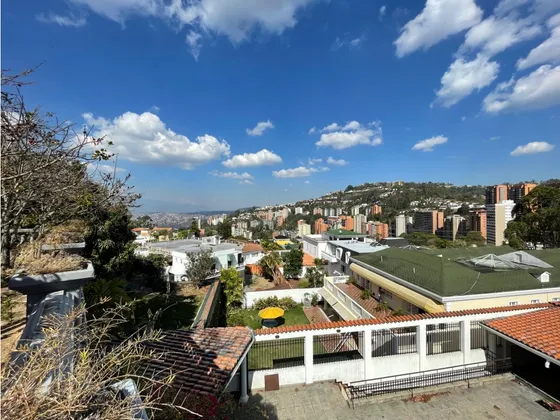 Se Vende Casa 1000m² 5h+s/3b+s/4e Los Naranjos Del Cafetal