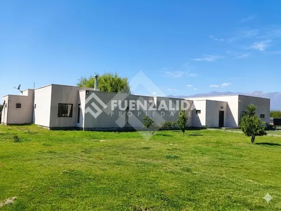 Casa Mediterranea En Parcela Vendo 4d 3b En Talagante