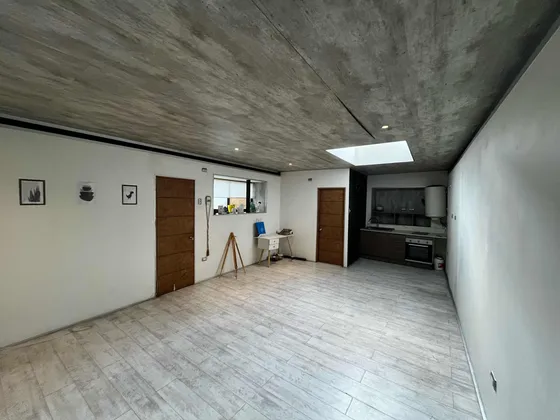 Excelente Departamento , Luminoso, Amplio, Patio Común