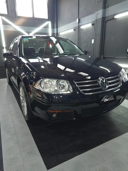 Volkswagen Bora 1.8 Highline T 180cv Cuero