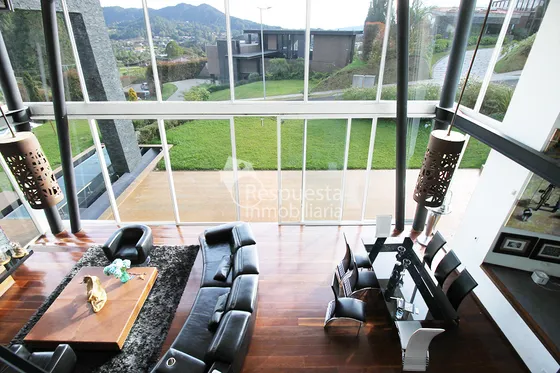 Vendo Casa En Las Palmas, Urbanizacion (escuela De Ingenieros).