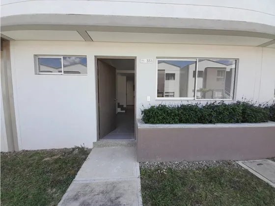 Se Vende Casa Espectacular En Girardota, Unidad Llano Azul.