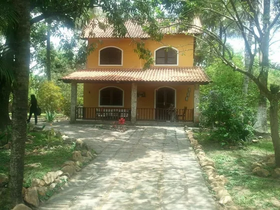 Junto Ao Centro, 3 Quartos Uma Suite. Finíssimo Acabamento.