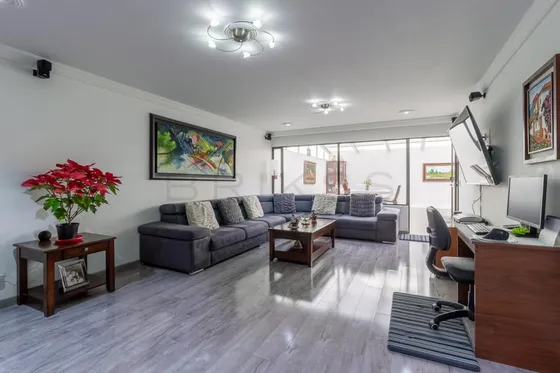 Apartamento En Venta En Santa Barbara Central-usaquén. Cod V6330