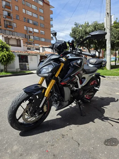 Tvs Apache Rtr 310 Negro-rojo-blanco