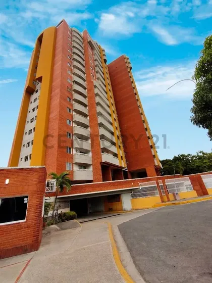 Apartamento En Alquiler En Puerto La Cruz, Tu Espacio Privado De 75 M2