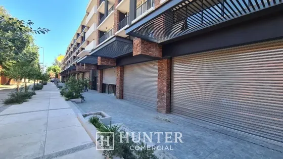 Local Comercial 71 M2 Con Extraccion Bellavista Providencia