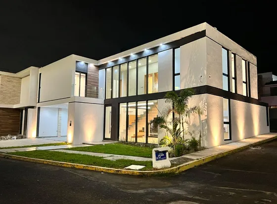 Venta De Casa En Playas Del Conchal