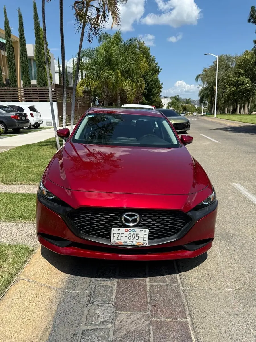 Mazda 3 2021453039930894592001