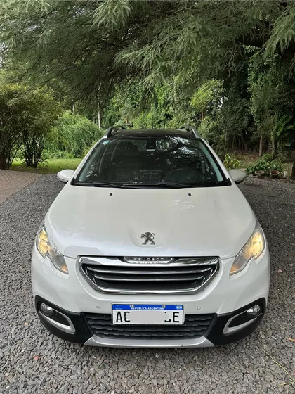 Peugeot 2008 1.6 Feline