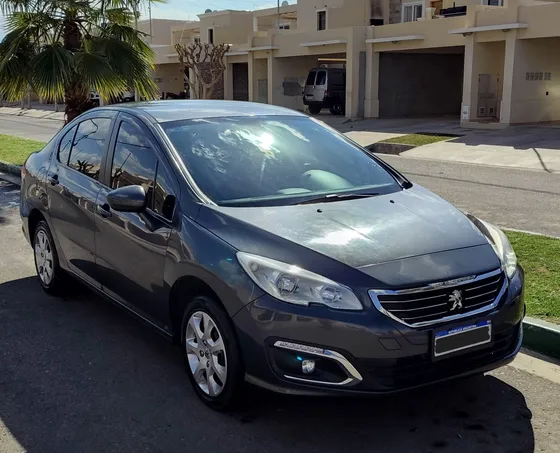 Peugeot 408 1.6 Active 115cv