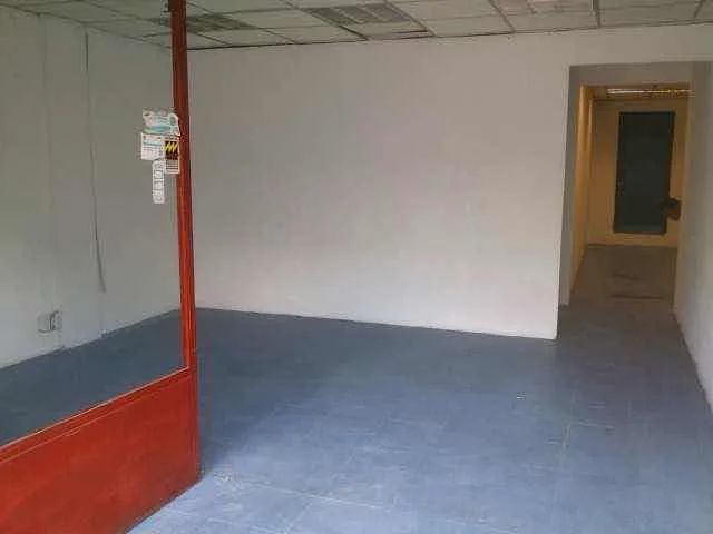 Oportunidad De Alquiler Local A Pie De Calle En Av. Principal San José De 80m2
