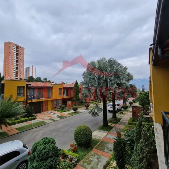 Casa En Venta En Itagüí - Suramérica Cod 68418