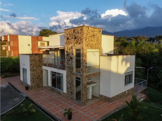 Se Vende Casa Campestre Via Calarca