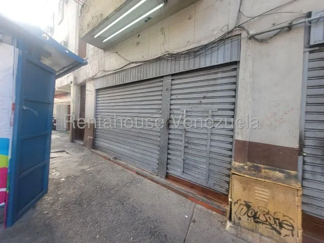Local Comercial En Alquiler A Pie De Calle En La Avenida Baralt Caracas 25-22872 Mr.