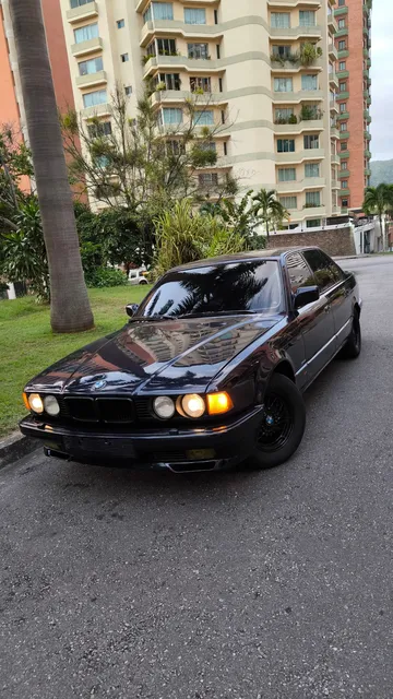 Bmw 750 Il .
