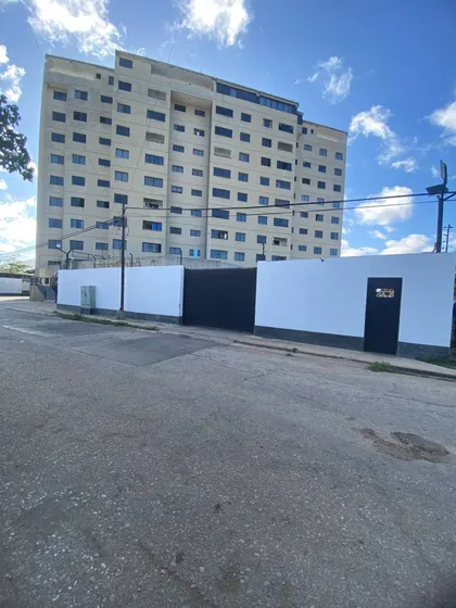  Oficina En Alquiler Fijo, Edif  Margarita Garden, Av Jovito V, Los Robles