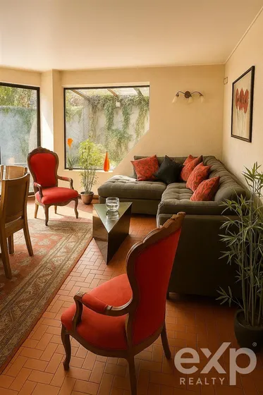 Excelente Casa En Venta De 3d, 2b, Terraza, Piscina.