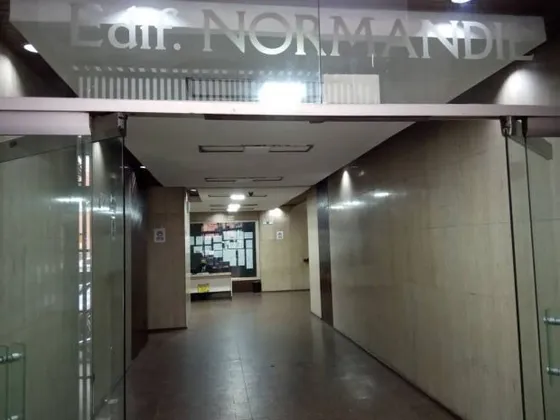 Pgm Alquila Cubiculo Con Excelente Ubicación Al Lado Del Sambil La Candelaria