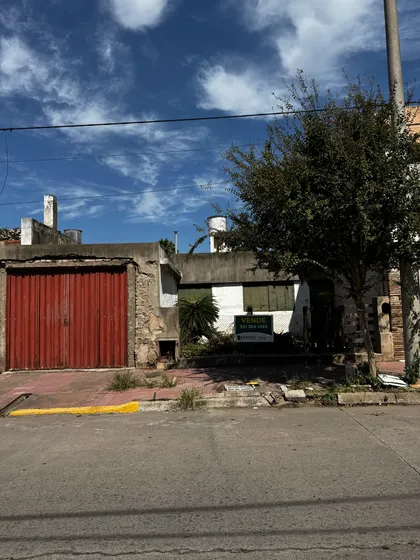 Venta Casa  Galpon A Refaccionar  En B Pueyrredon - En Una Sola Planta! Lo Vamos A Ver?