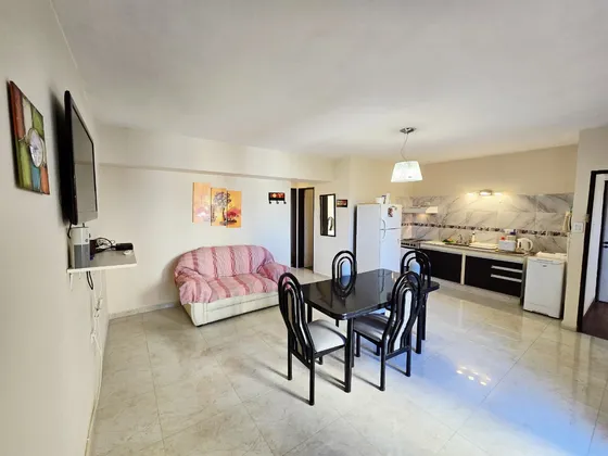 Venta: Departamento - 2 Dormitorios - Balcón Y Pileta - Centro - Villa Carlos Paz