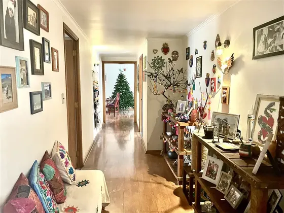 Departamento En Venta De 4 Dorm. A Pasos Del Parque Arauco